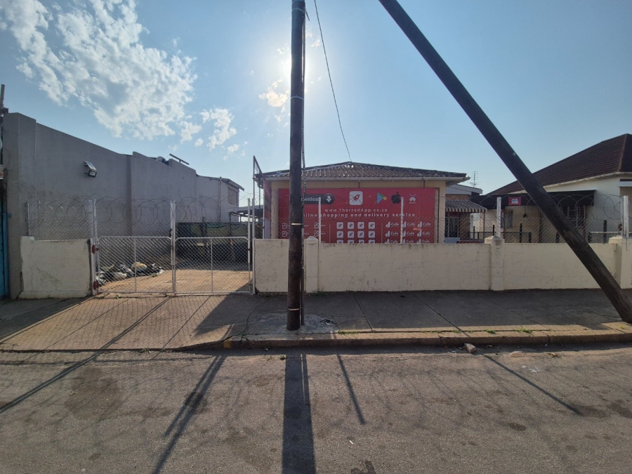 5 Bedroom Property for Sale in Uitenhage Upper Central Eastern Cape